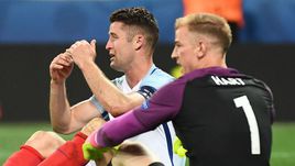 27 июня. Ницца. Англия - Исландия - 1:2. Шок Гэри КЭЙХИЛЛА и Джо ХАРТА.