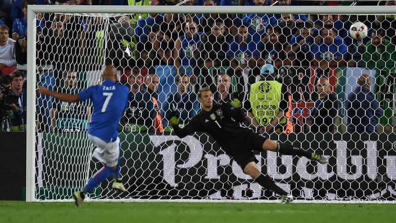 Промах Симоне ДЗАДЗЫ. Фото AFP Промах Симоне ДЗАДЗЫ. Фото AFP