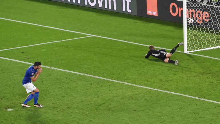 Промах Грациано ПЕЛЛЕ. Фото AFP Промах Грациано ПЕЛЛЕ. Фото AFP