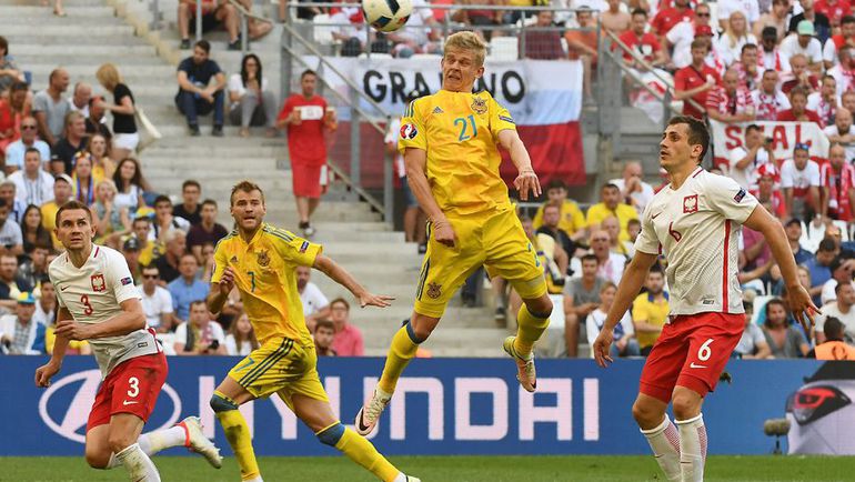 В атаке Александр ЗИНЧЕНКО (№21). Фото AFP В атаке Александр ЗИНЧЕНКО (№21). Фото AFP