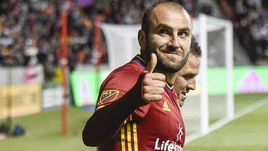 Побеждая Вилью, Пирло и судьбу. Мовсисян - среди лучших в MLS