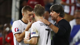 Тони КРООС, Бастиан ШВАЙНШТАЙГЕР и Йоахим ЛЕВ.