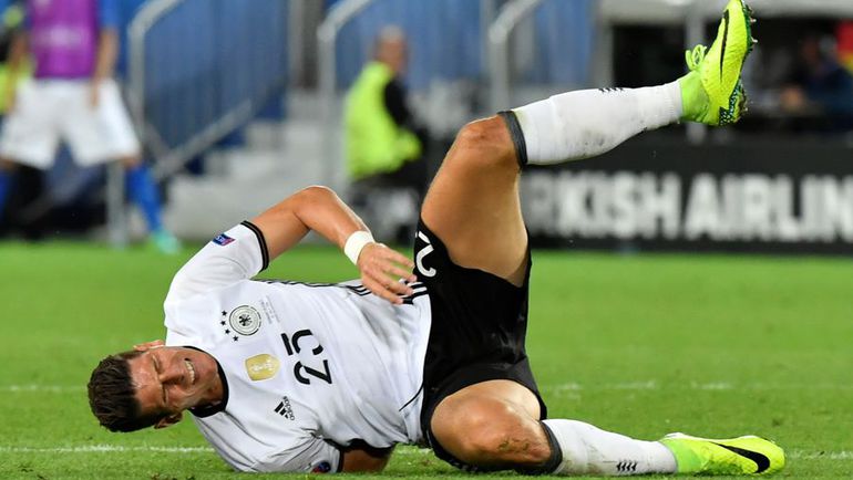 Марио ГОМЕСА в полуфинале немцам не хватало больше, чем можно было ожидать. Фото AFP Марио ГОМЕСА в полуфинале немцам не хватало больше, чем можно было ожидать. Фото AFP