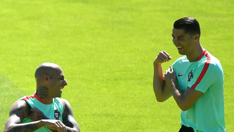 РИКАРДУ КУАРЕЖМА и КРИШТИАНУ РОНАЛДУ. Фото AFP РИКАРДУ КУАРЕЖМА и КРИШТИАНУ РОНАЛДУ. Фото AFP