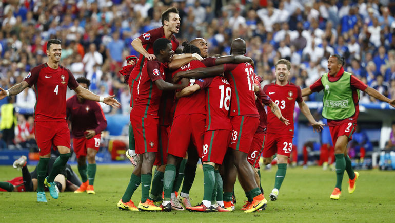 Вчера. Сен-Дени. Португалия - Франция - 1:0. Португальская сказка. Фото REUTERS Вчера. Сен-Дени. Португалия - Франция - 1:0. Португальская сказка. Фото REUTERS
