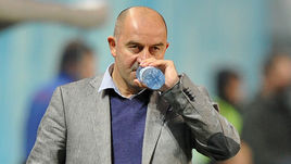 Станислав ЧЕРЧЕСОВ - основной кандидат на пост главного тренера сборной России.