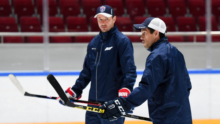 Илья КОВАЛЬЧУК и Павел ДАЦЮК. Фото ХК СКА/SKA.RU Илья КОВАЛЬЧУК и Павел ДАЦЮК. Фото ХК СКА/SKA.RU