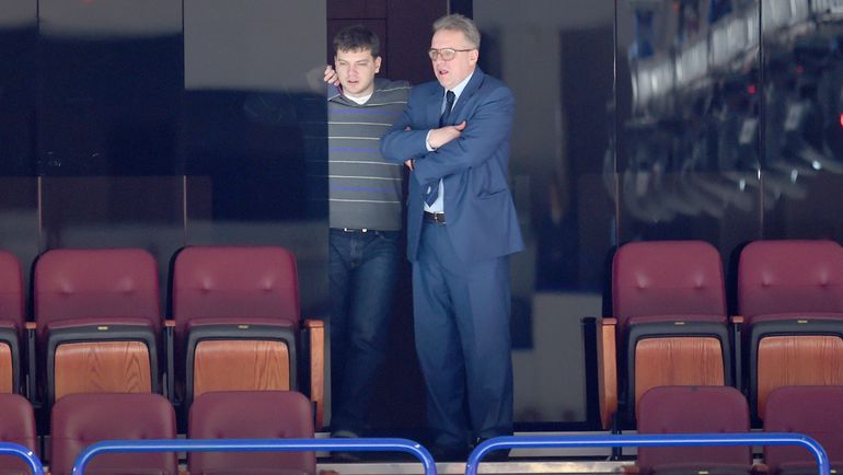 Никита (слева) и Владимир БЕРЕЖКОВЫ. Фото Владимир БЕЗЗУБОВ, photo.khl.ru Никита (слева) и Владимир БЕРЕЖКОВЫ. Фото Владимир БЕЗЗУБОВ, photo.khl.ru