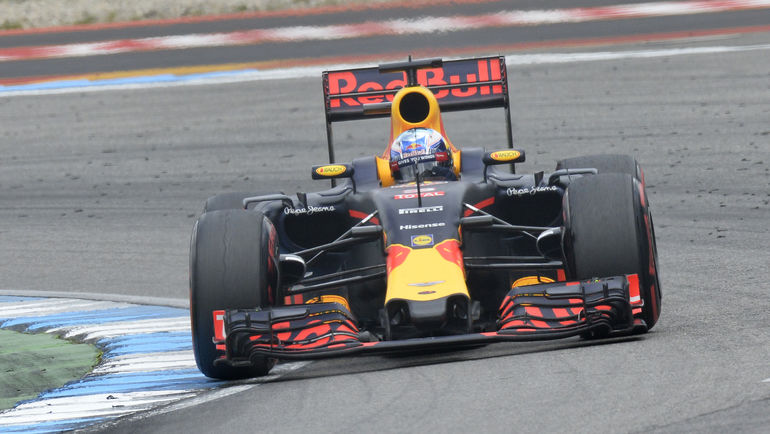 Даниэль РИККЬЯРДО. Фото REUTERS Даниэль РИККЬЯРДО. Фото REUTERS