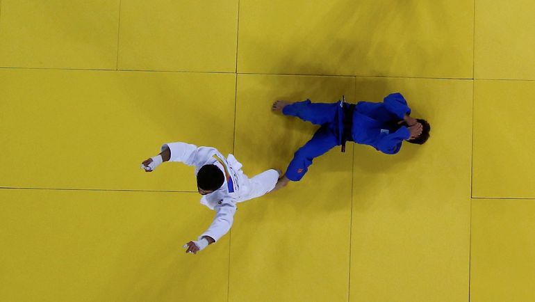 Суббота. Рио-де-Жанейро. Финальный поединок Беслана МУДРАНОВА и Елдоса СМЕТОВА. Фото REUTERS Суббота. Рио-де-Жанейро. Финальный поединок Беслана МУДРАНОВА и Елдоса СМЕТОВА. Фото REUTERS