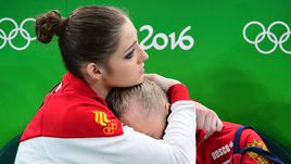 Сегодня. Рио-де-Жанерой. Алия МУСТАФИНА (слева) и Ангелина МЕЛЬНИКОВА.