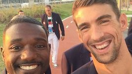 Суббота. Рио-де-Жанейро. Дважды пойманный на допинге Джастин ГЭТЛИН и Майкл ФЕЛПС. Разбила ли эта фотография сердце 19-кратного олимпийского чемпиона?