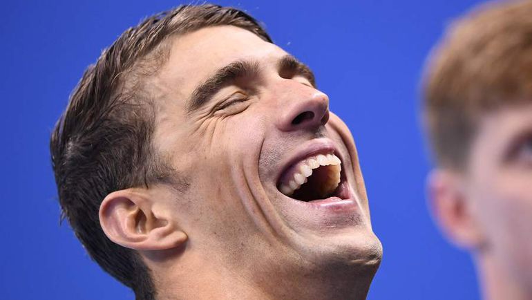 Вторник. Рио-де-Жанейро. Веселье Майкла ФЕЛПСА. Фото AFP Вторник. Рио-де-Жанейро. Веселье Майкла ФЕЛПСА. Фото AFP