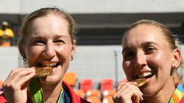 Воскресенье. Рио-де-Жанейро. Екатерина МАКАРОВА и Елена ВЕСНИНА.