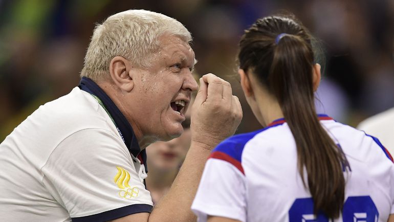 Главный тренер сборной России Евгений ТРЕФИЛОВ старался сдерживать эмоции. Получалось не всегда. Фото AFP Главный тренер сборной России Евгений ТРЕФИЛОВ старался сдерживать эмоции. Получалось не всегда. Фото AFP