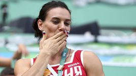 Елена ИСИНБАЕВА в олимпийском Рио-де-Жанейро.