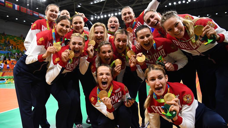 Сборная России по гандболу с золотыми олимпийскими медалями. Фото REUTERS Сборная России по гандболу с золотыми олимпийскими медалями. Фото REUTERS