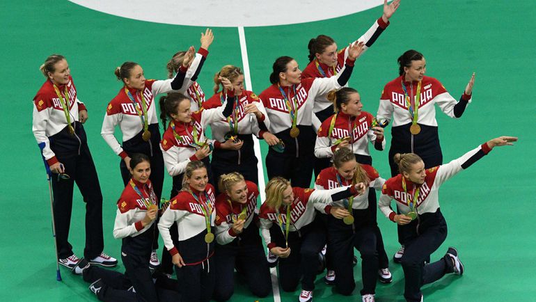 Российские гандболистки влюбили в себя всю страну. Фото REUTERS Российские гандболистки влюбили в себя всю страну. Фото REUTERS