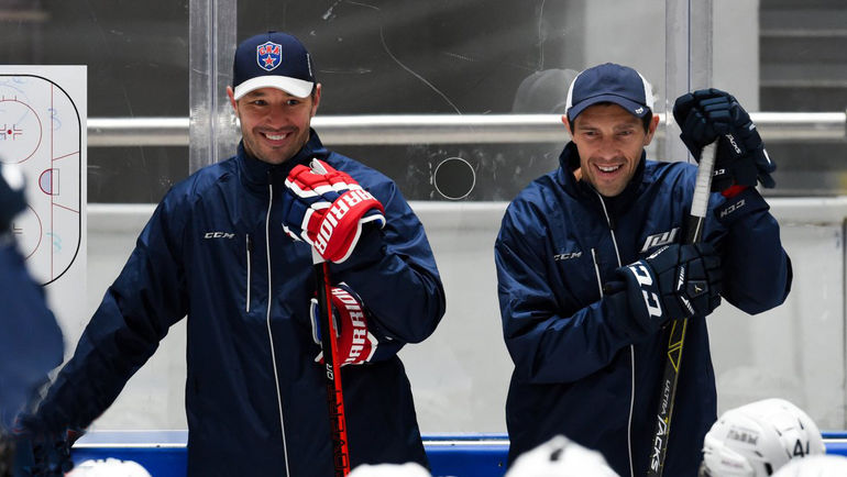 Илья КОВАЛЬЧУК и Павел ДАЦЮК. Фото ХК СКА Илья КОВАЛЬЧУК и Павел ДАЦЮК. Фото ХК СКА