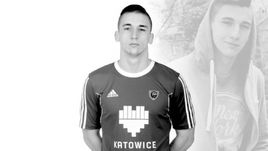 "Он улыбался каждый день". За что зарезали польского футболиста