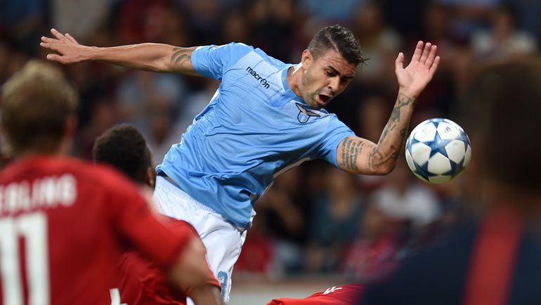 МАУРИСИУ: из Рима - в Москву. Фото AFP МАУРИСИУ: из Рима - в Москву. Фото AFP