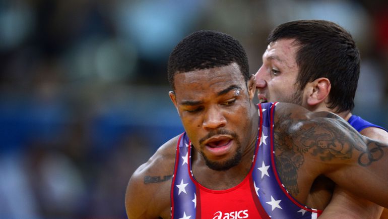 Джордан БАРРОУЗ и Денис ЦАРГУШ. Фото REUTERS Джордан БАРРОУЗ и Денис ЦАРГУШ. Фото REUTERS