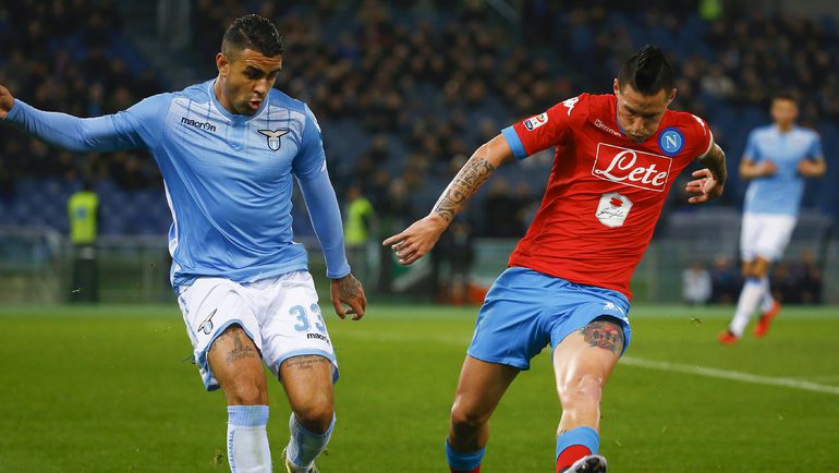 МАУРИСИУ в борьбе с Мареком ХАМШИКОМ. Фото REUTERS МАУРИСИУ в борьбе с Мареком ХАМШИКОМ. Фото REUTERS