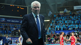 Карполь потренирует сборную в честь юбилея