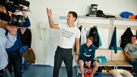 Экскурсия с Зыряновым.  Как живут зенитовцы