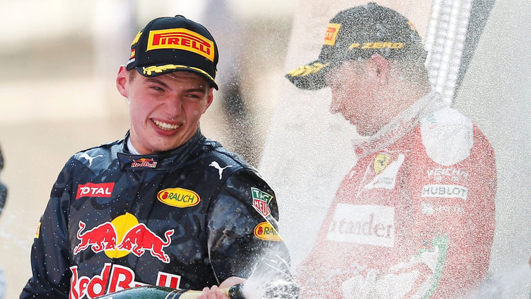 Макс ФЕРСТАППЕН (слева) и Кими РАЙКОНЕН. Фото REUTERS Макс ФЕРСТАППЕН (слева) и Кими РАЙКОНЕН. Фото REUTERS