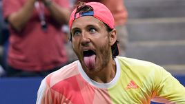 Сегодня. Нью-Йорк. Лукас ПУЙЕ.