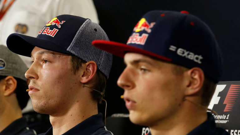 Даниил КВЯТ и Макс ФЕРСТАППЕН. Фото REUTERS Даниил КВЯТ и Макс ФЕРСТАППЕН. Фото REUTERS