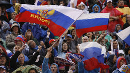 Российские болельщики любят футбол в любую погоду. Но получают ли они того, чего достойны?