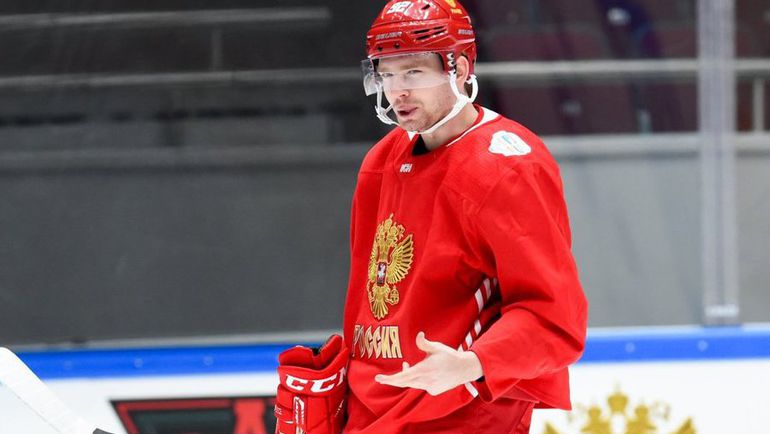 Евгений КУЗНЕЦОВ на тренировке сборной России в Санкт-Петербурге. Фото ФХР Евгений КУЗНЕЦОВ на тренировке сборной России в Санкт-Петербурге. Фото ФХР