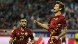 Сегодня. Товарищеский матч. Россия - Гана - 1:0. Федор СМОЛОВ радость после гола.