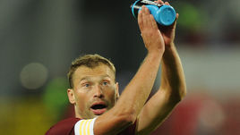 Вторник. Москва. Россия - Гана - 1:0. Василий БЕРЕЗУЦКИЙ.