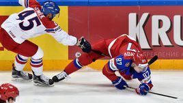 В борьбе Радим ШИМЕК и Вадим ШИПАЧЕВ.