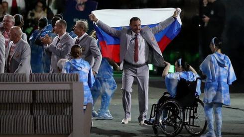 Кто нес флаг России на Паралимпиаде