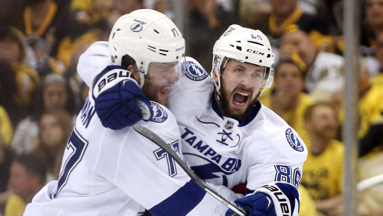 Никита КУЧЕРОВ (справа) и Виктор ХЕДМАН. Фото USA Today Никита КУЧЕРОВ (справа) и Виктор ХЕДМАН. Фото USA Today