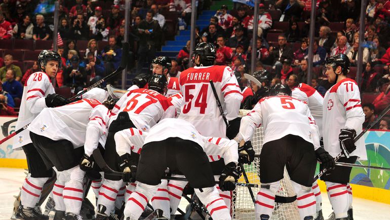 В Ванкувере сборная Швейцарии пошумела. Фото REUTERS В Ванкувере сборная Швейцарии пошумела. Фото REUTERS