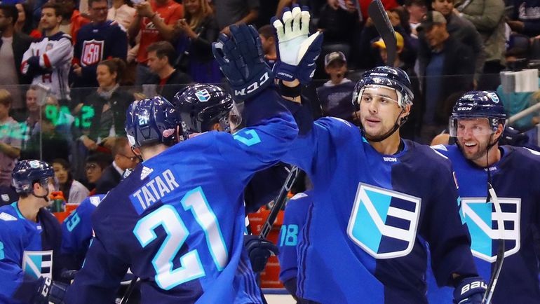 Суббота. Торонто. Европа - США - 3:0. Сборная Европы празднует победу над США. Фото AFP Суббота. Торонто. Европа - США - 3:0. Сборная Европы празднует победу над США. Фото AFP