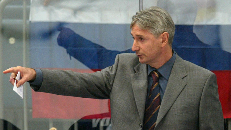 22 августа 2004 года. Кельн. Германия – Россия – 3:3 д.в. Главный тренер сборной России Зинэтула БИЛЯЛЕТДИНОВ и Алексей ЯШИН. Фото REUTERS 22 августа 2004 года. Кельн. Германия – Россия – 3:3 д.в. Главный тренер сборной России Зинэтула БИЛЯЛЕТДИНОВ и Алексей ЯШИН. Фото REUTERS