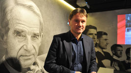 Дмитрий АЛЕНИЧЕВ.