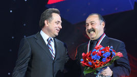 Кандидаты в президенты РФС Виталий МУТКО и Валерий ГАЗЗАЕВ.