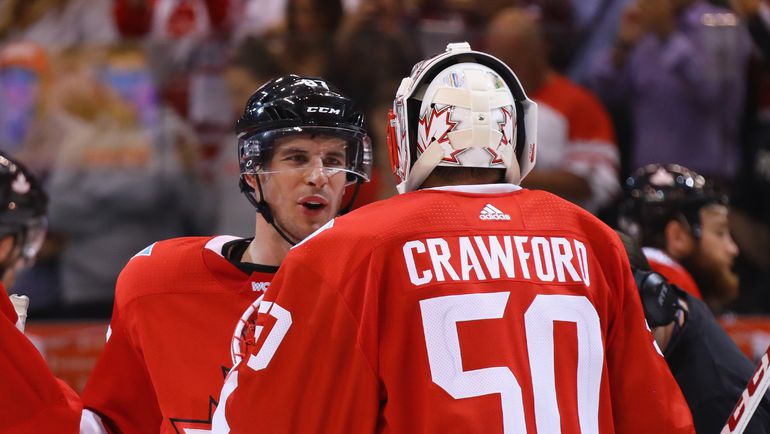 Сидни КРОСБИ и Кори КРОУФОРД. Фото REUTERS Сидни КРОСБИ и Кори КРОУФОРД. Фото REUTERS