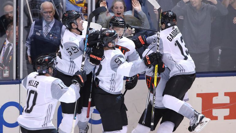 Эмоции молодых игроков сборной Северной Америки. Фото AFP Эмоции молодых игроков сборной Северной Америки. Фото AFP