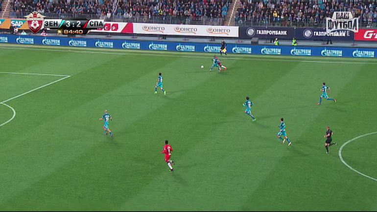 Момент с нарушением Доменико КРИШИТО на Квинси ПРОМЕСЕ. Момент с нарушением Доменико КРИШИТО на Квинси ПРОМЕСЕ.