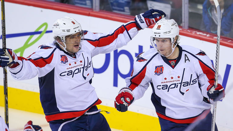 Александр ОВЕЧКИН (слева) и Никласа БЭКСТРЕМ. Фото REUTERS Александр ОВЕЧКИН (слева) и Никласа БЭКСТРЕМ. Фото REUTERS