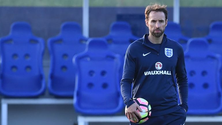 Исполняющий обязанности главного тренера сборной Англии Гарет САЙТГЕЙТ. Фото REUTERS Исполняющий обязанности главного тренера сборной Англии Гарет САЙТГЕЙТ. Фото REUTERS