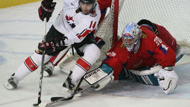 22 февраля 2006 года. Турин. Россия - Канада - 2:0. Евгений НАБОКОВ остановил все канадские атаки в олимпийском четвертьфинале.